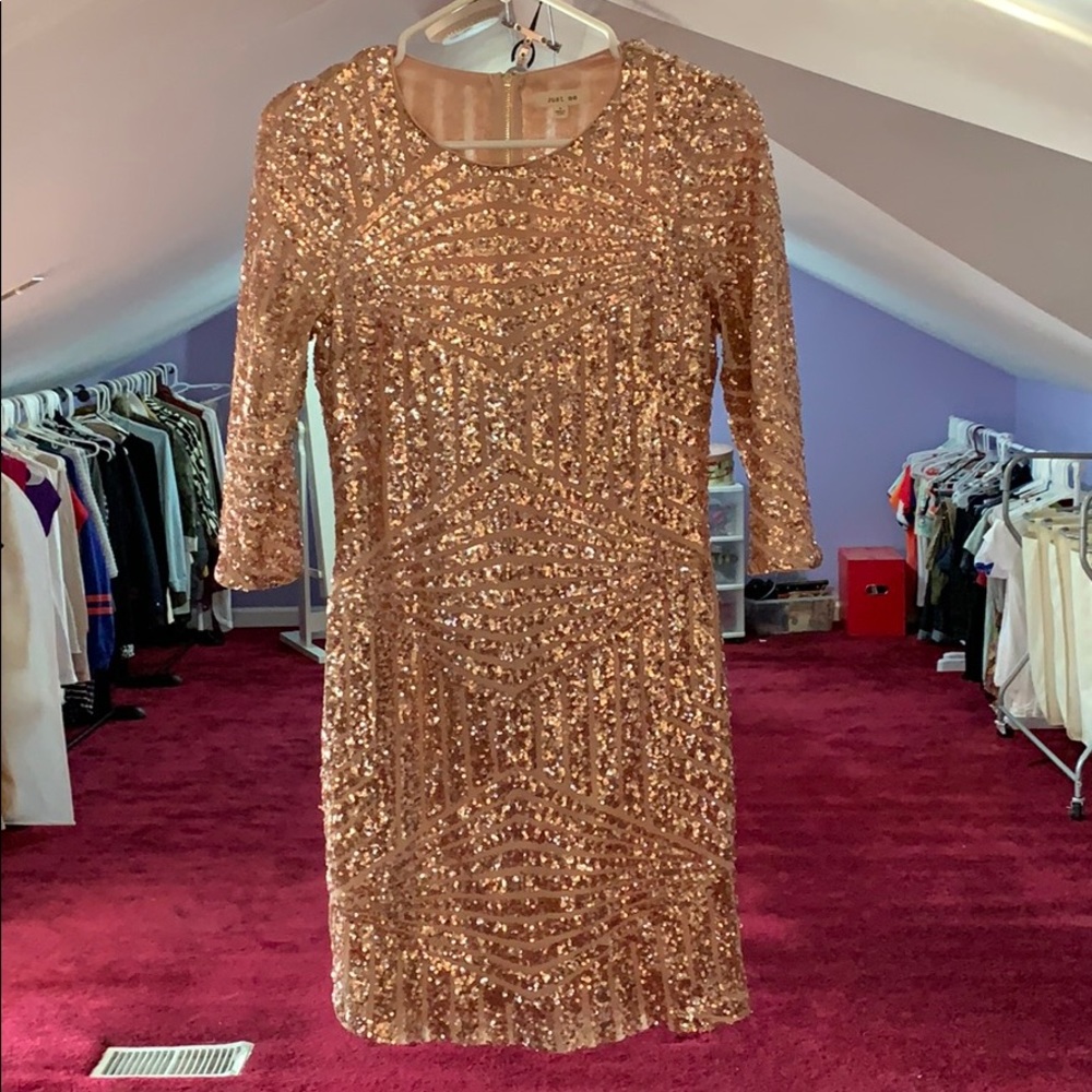 Rose Gold Geo Sequin 3/4 Sleeve Dress